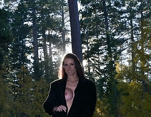 SofieMarieXXX/Black Overcoat Nude Tahoe